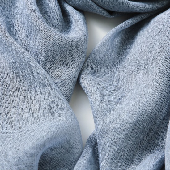 Solid cotton and linen scarf for women, artistic sunscreen silk scarf, long beach scarf, wholesale, Japanese-style gauze scarf, upscale look.