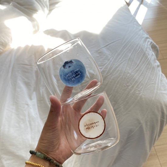 Korean INS natural style blueberry fruit glass, high-borosilicate heat-resistant milk cup. Simple, artistic breakfast cup Korean INS natural style blueberry fruit glass, high-borosilicate heat-resistant milk cup. Simple, artistic breakfast cup