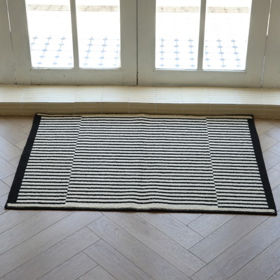New flocked home entrance door mats, non-slip bathroom and toilet doorway absorbent mats. Doormats New flocked home entrance door mats, non-slip bathroom and toilet doorway absorbent mats. Doormats