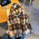 New, high-quality, bold plaid scarves, winter outdoor cold protection, thickened, soft, contrasting color. New, high-quality, bold plaid scarves, winter outdoor cold protection, thickened, soft, contrasting color.