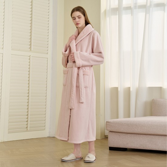 New autumn and winter Beibei fleece series. Extra-long, thickened flannel couple's nightgown, plus-size, women's pajamas. New autumn and winter Beibei fleece series. Extra-long, thickened flannel couple's nightgown, plus-size, women's pajamas.