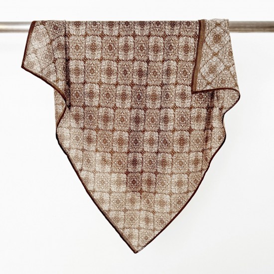 Ethnic retro plaid print square Cross-border fashionable women's scarves, designer scarves for clothing, wholesale 70 square scarves. Ethnic retro plaid print square Cross-border fashionable women's scarves, designer scarves for clothing, wholesale 70 square scarves.