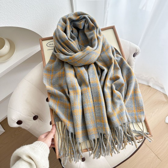 2025 new Korean-style, gentle, versatile winter scarf for women, plaid tassel thickened neckerchief for girlfriends. 2025 new Korean-style, gentle, versatile winter scarf for women, plaid tassel thickened neckerchief for girlfriends.