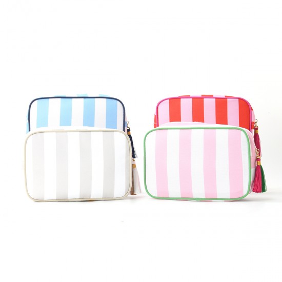 New Lulu-Style Waist Bag, Nylon Waterproof Chest Bag, Outdoor Sports Running Phone Bag, Versatile Crossbody Bag for Men and Women New Lulu-Style Waist Bag, Nylon Waterproof Chest Bag, Outdoor Sports Running Phone Bag, Versatile Crossbody Bag for Men and Women