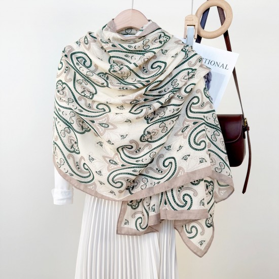 New cotton and linen long scarves, thin shawls for travel and photography, Korean-style fashionable and retro cashew flower print long scarves. New cotton and linen long scarves, thin shawls for travel and photography, Korean-style fashionable and retro cashew flower print long scarves.